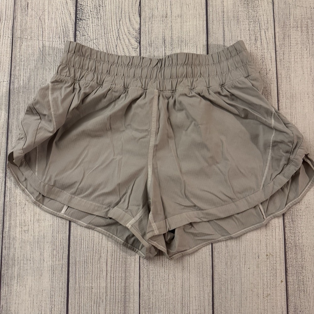 Lululemon Women's Running Shorts Gray Lightweight Elastic Waist Athletic Size 8
